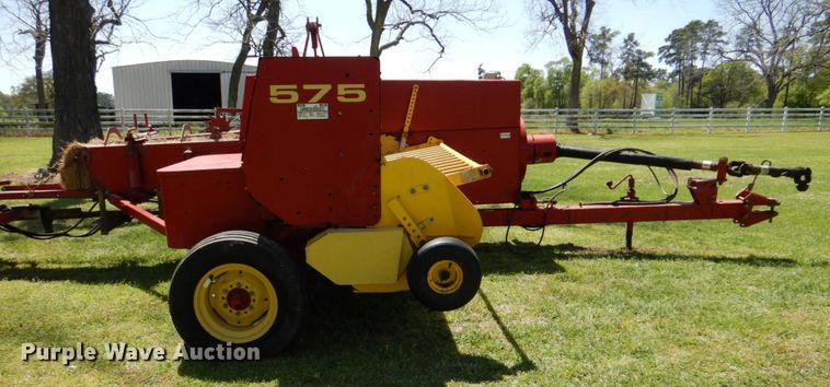 image for item MK9557 1998 New Holland 575  small square baler