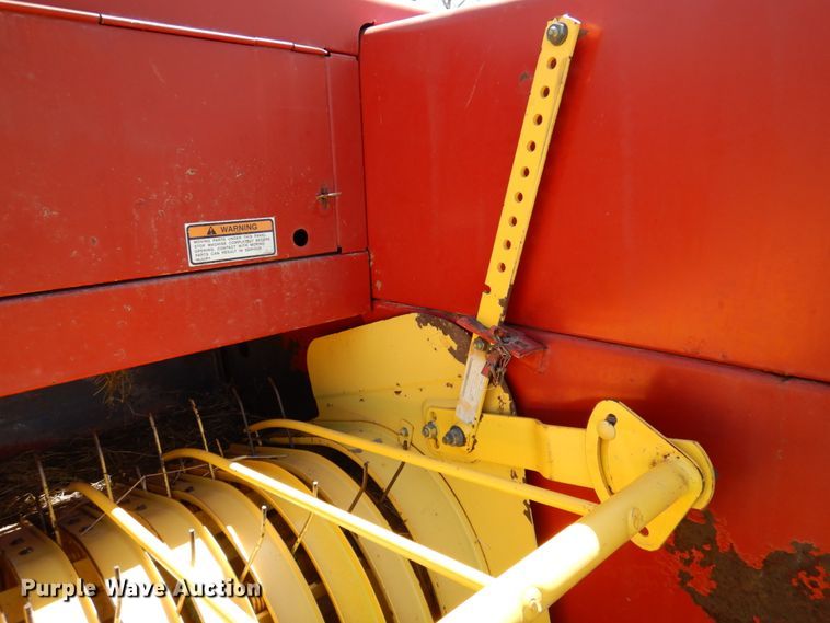 image for item MK9557 1998 New Holland 575  small square baler