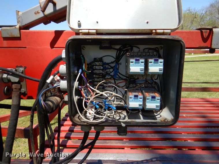 image for item MK9558 Steffen Systems 850N  bale accumulator