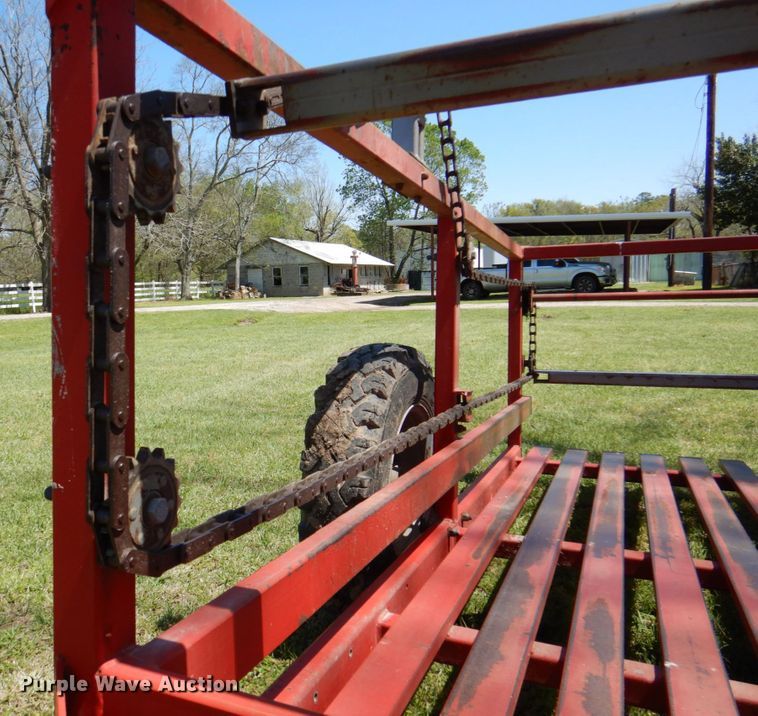 image for item MK9558 Steffen Systems 850N  bale accumulator