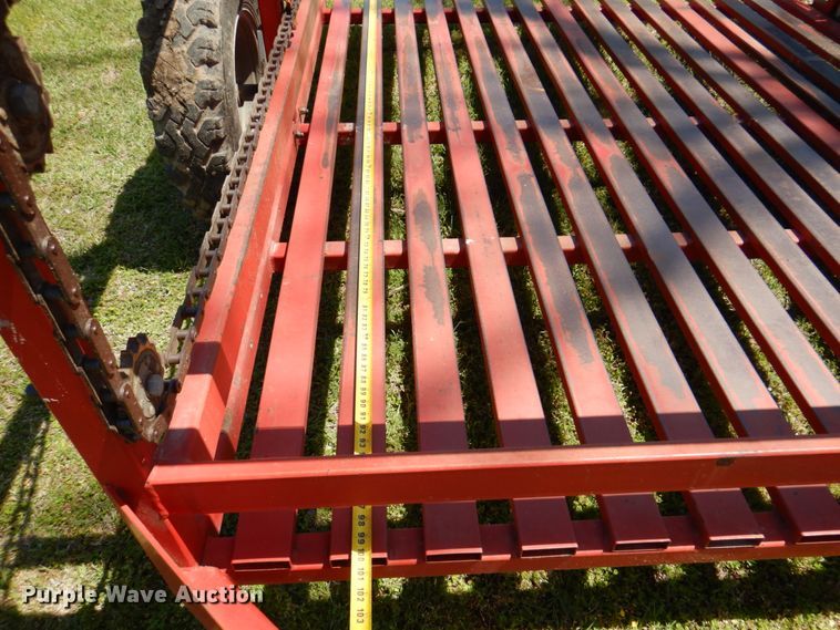 image for item MK9558 Steffen Systems 850N  bale accumulator