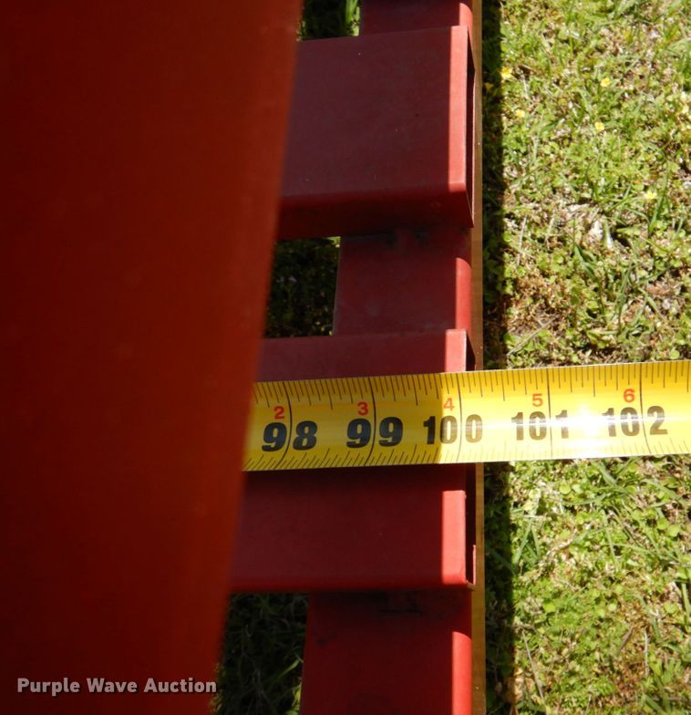 image for item MK9558 Steffen Systems 850N  bale accumulator