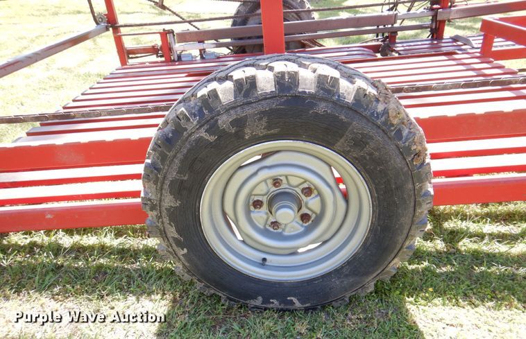 image for item MK9558 Steffen Systems 850N  bale accumulator