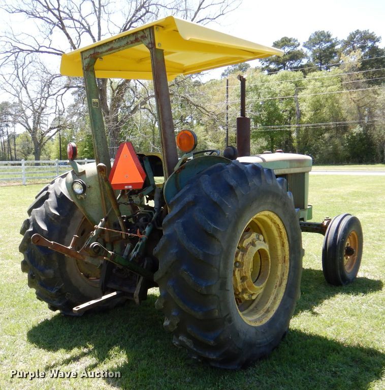 image for item MK9560 1974 John Deere 2030  tractor