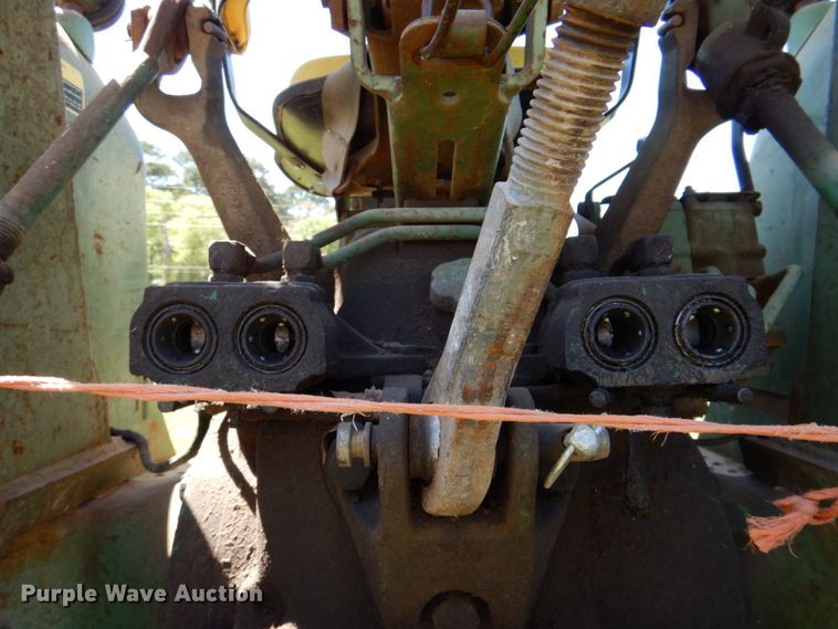 image for item MK9560 1974 John Deere 2030  tractor