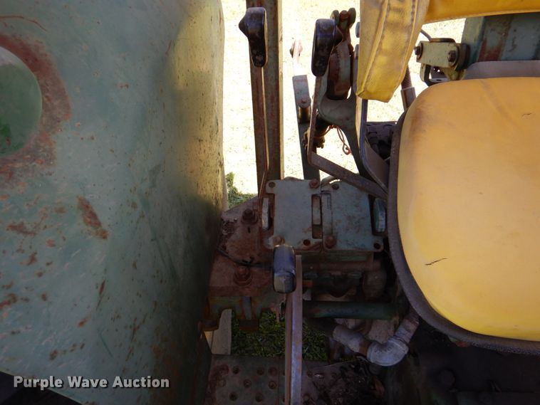 image for item MK9560 1974 John Deere 2030  tractor