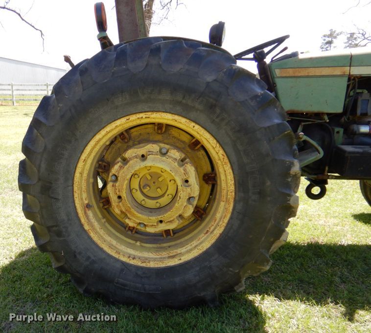 image for item MK9560 1974 John Deere 2030  tractor