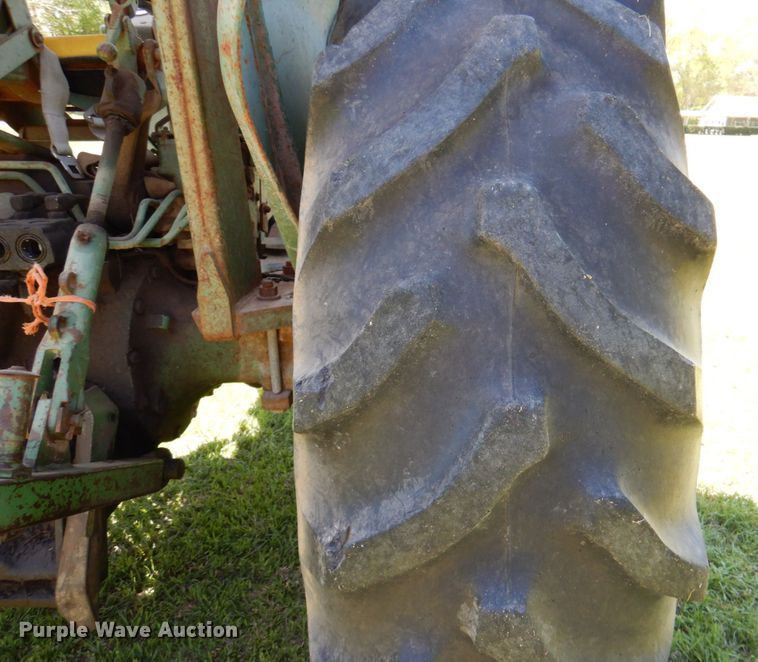 image for item MK9560 1974 John Deere 2030  tractor