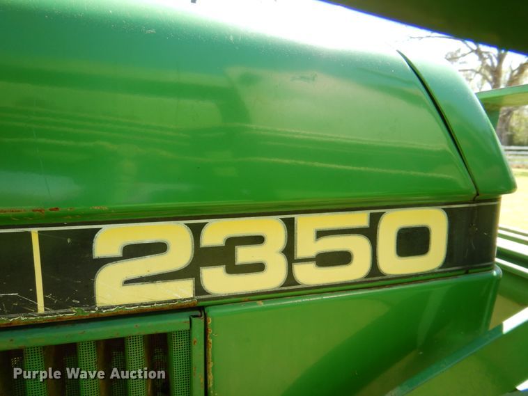 image for item MK9561 1984 John Deere 2350  tractor