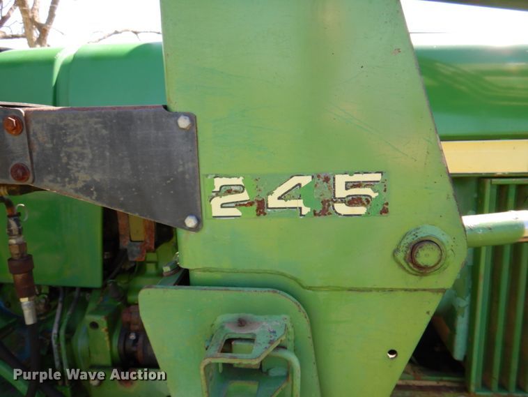 image for item MK9561 1984 John Deere 2350  tractor