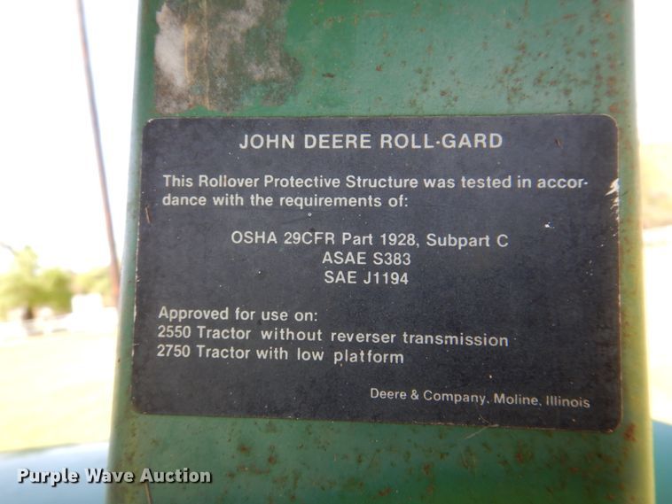 image for item MK9561 1984 John Deere 2350  tractor