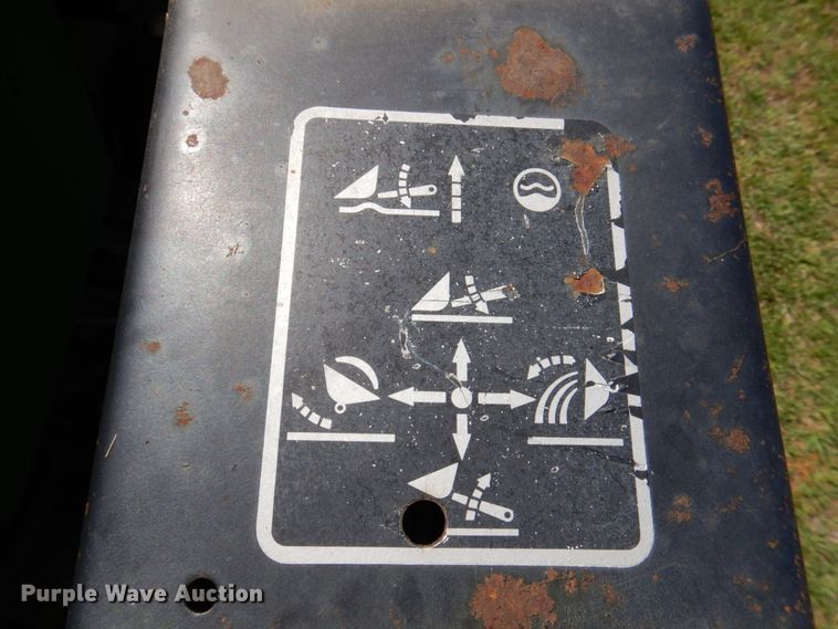 image for item MK9561 1984 John Deere 2350  tractor