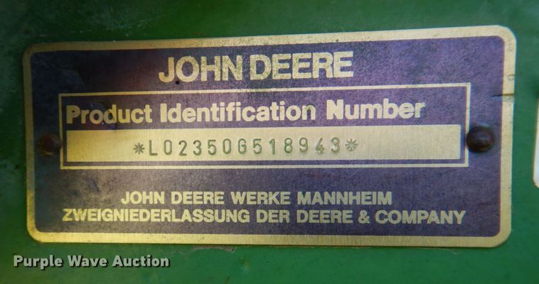image for item MK9561 1984 John Deere 2350  tractor