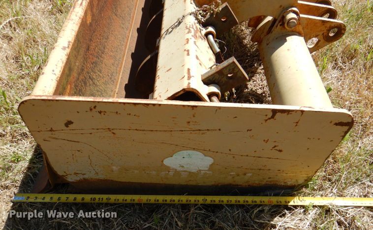 image for item MK9563 Land Pride HRL3572  box blade