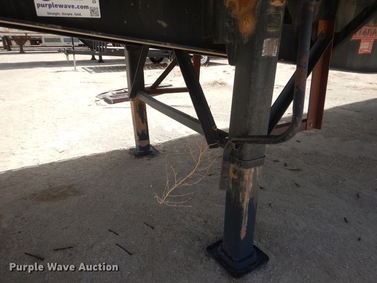 image for item DJ8943 2012 Fontaine HAVSF12WSA  flatbed trailer