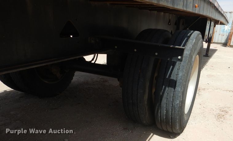 image for item DJ8943 2012 Fontaine HAVSF12WSA  flatbed trailer