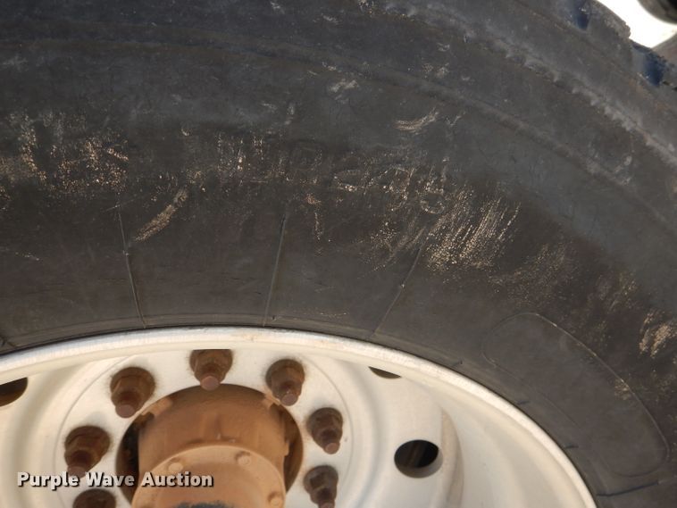 image for item DJ8943 2012 Fontaine HAVSF12WSA  flatbed trailer