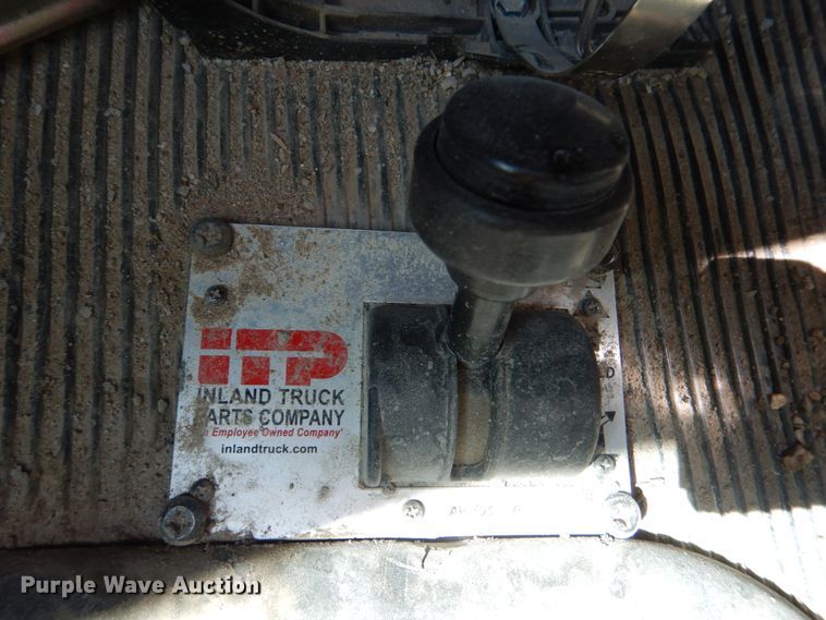 image for item DK3654 2008 Kenworth W900  semi truck