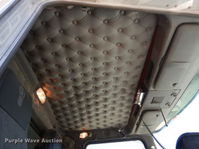 image for item DK3654 2008 Kenworth W900  semi truck