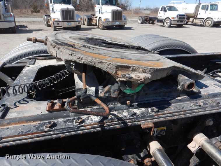 image for item DK3654 2008 Kenworth W900  semi truck