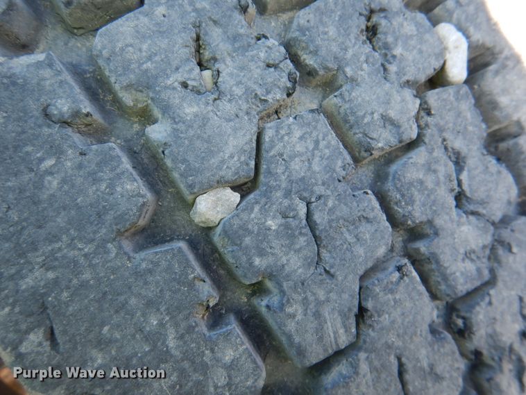 image for item DK3656 2005 Peterbilt 385  semi truck