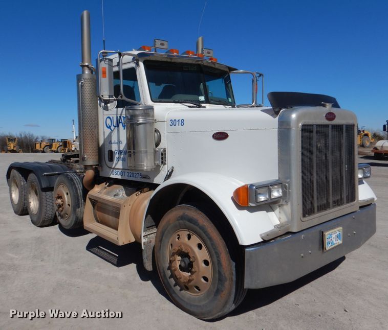 image for item DK3657 2007 Peterbilt 379  semi truck