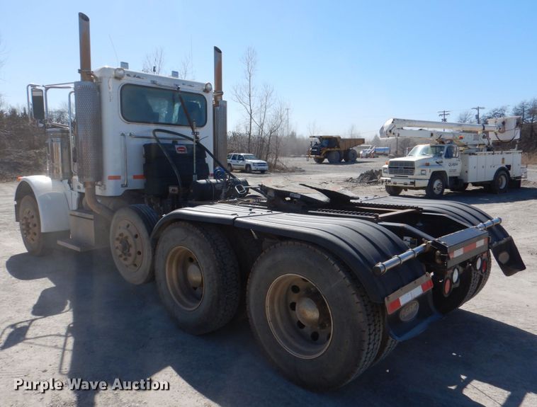 image for item DK3657 2007 Peterbilt 379  semi truck