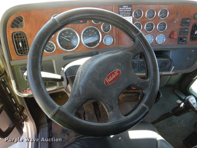 image for item DK3657 2007 Peterbilt 379  semi truck