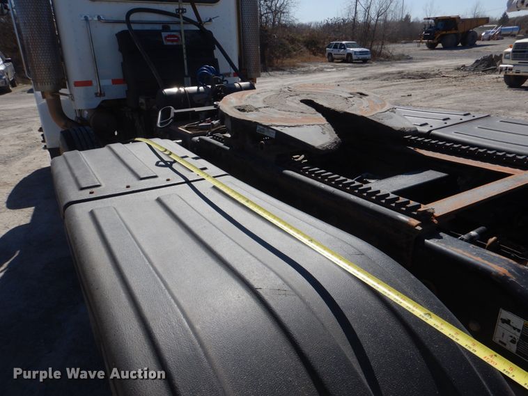 image for item DK3657 2007 Peterbilt 379  semi truck