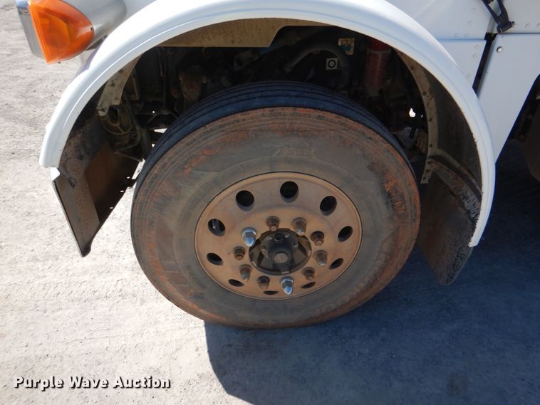 image for item DK3657 2007 Peterbilt 379  semi truck