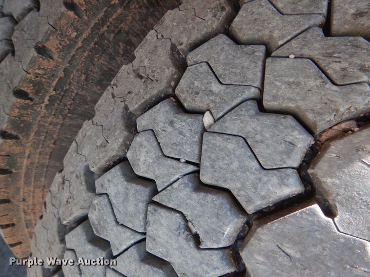 image for item DK3657 2007 Peterbilt 379  semi truck