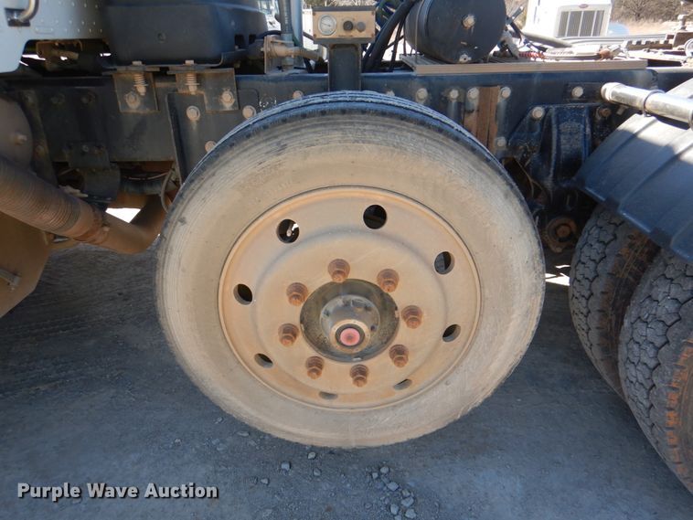 image for item DK3657 2007 Peterbilt 379  semi truck