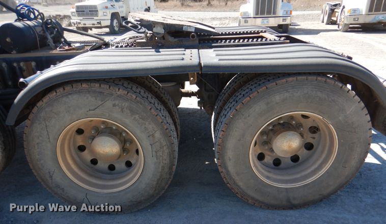 image for item DK3657 2007 Peterbilt 379  semi truck