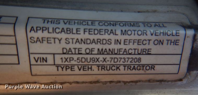 image for item DK3657 2007 Peterbilt 379  semi truck