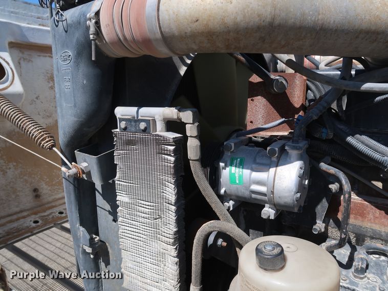 image for item DK3659 2005 Peterbilt 385  semi truck