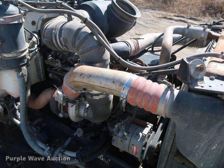 image for item DK3659 2005 Peterbilt 385  semi truck