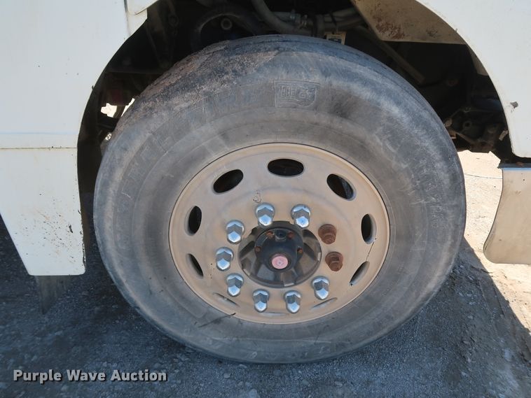 image for item DK3659 2005 Peterbilt 385  semi truck