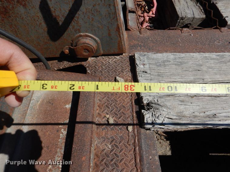 image for item DK3664 2002 Eager Beaver 50GSL  lowboy equipment trailer