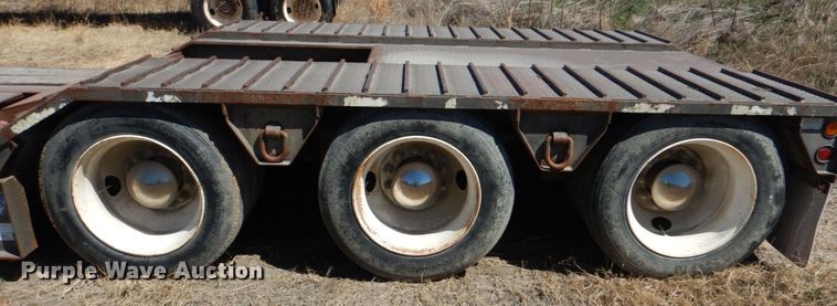 image for item DK3664 2002 Eager Beaver 50GSL  lowboy equipment trailer