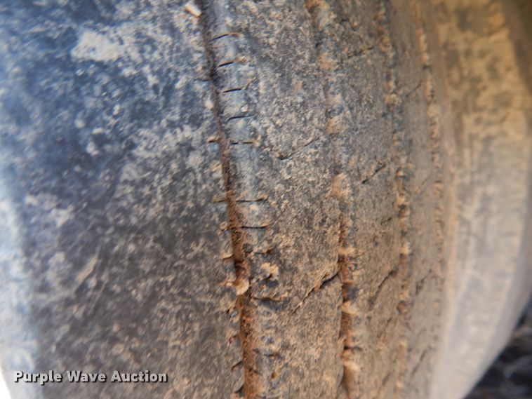 image for item DK3664 2002 Eager Beaver 50GSL  lowboy equipment trailer