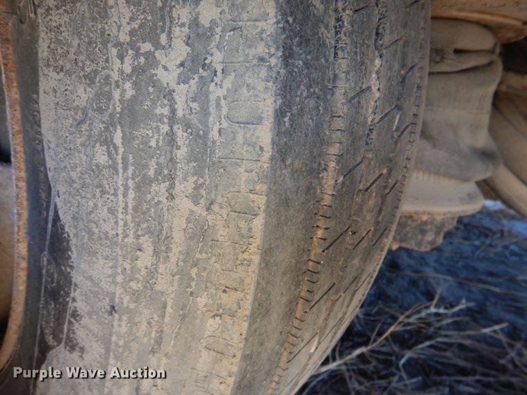 image for item DK3664 2002 Eager Beaver 50GSL  lowboy equipment trailer