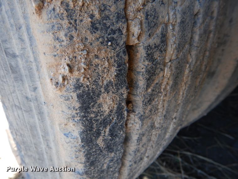 image for item DK3664 2002 Eager Beaver 50GSL  lowboy equipment trailer