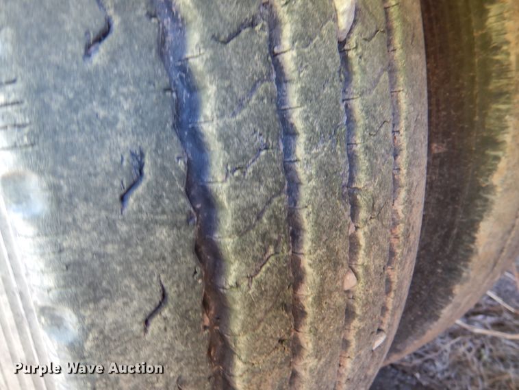 image for item DK3664 2002 Eager Beaver 50GSL  lowboy equipment trailer