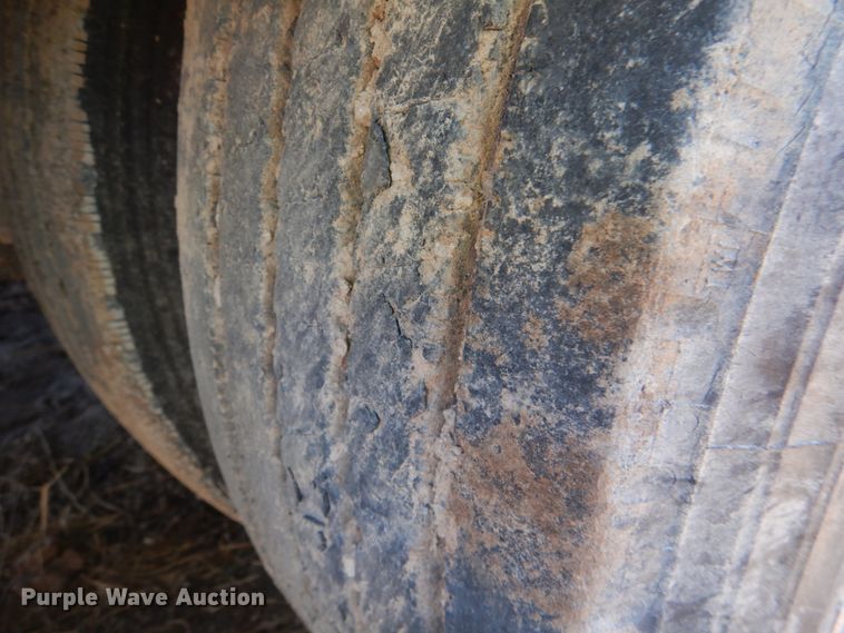 image for item DK3664 2002 Eager Beaver 50GSL  lowboy equipment trailer