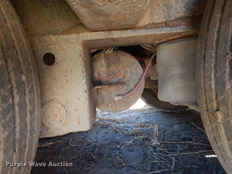 image for item DK3664 2002 Eager Beaver 50GSL  lowboy equipment trailer