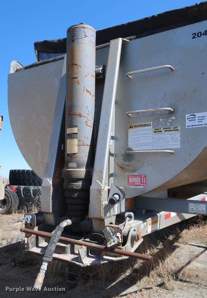 image for item DK3666 2000 Clement RKHS2825  end dump trailer