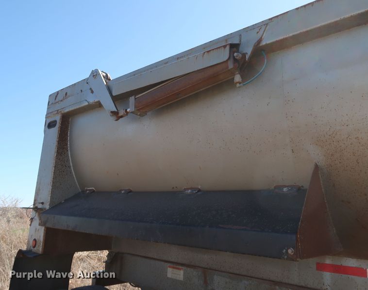 image for item DK3666 2000 Clement RKHS2825  end dump trailer