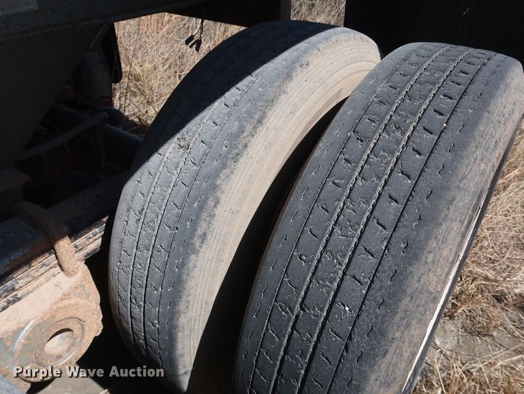 image for item DK3666 2000 Clement RKHS2825  end dump trailer