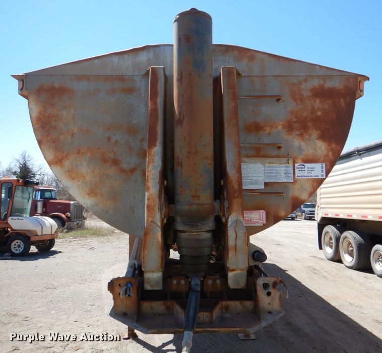 image for item DK3668 1995 Clement RKHS2824  end dump trailer