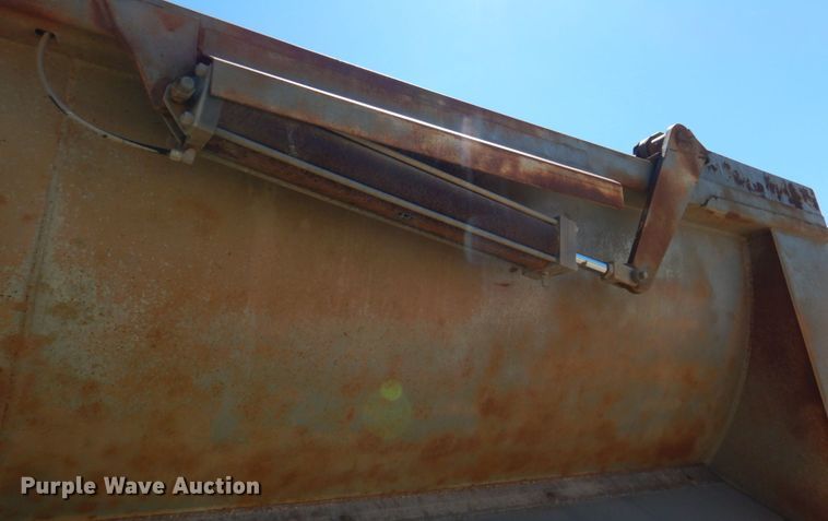 image for item DK3668 1995 Clement RKHS2824  end dump trailer